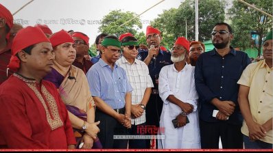 ব্রাহ্মবাড়িয়ায় টাউনখাল পুনরুদ্ধারকাজ শুরু (ছবি: প্রতিনিধি)