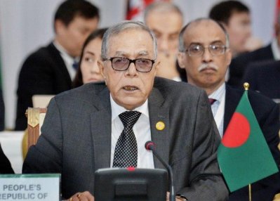 ওআইসির &lsquo;বিজ্ঞান ও প্রযুক্তি সম্মেলনে&rsquo; বক্তব্য রাখছেন রাষ্ট্রপতি আবদুল হামিদ (ছবি: ফোকাস বাংলা)