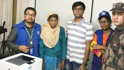 রোহিঙ্গাদের বায়োমেট্রিক নিবন্ধন, ছবি- পররাষ্ট্র প্রতিমন্ত্রীর ফেসবুক থেকে নেওয়া