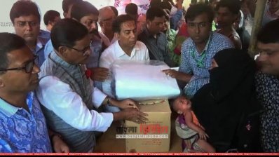 উখিয়ার কুতুপালং শরণার্থী ক্যাম্পে ওবায়দুল কাদের (ছবি: প্রতিনিধি)