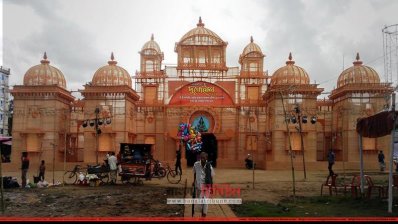 দক্ষিণ চট্টগ্রামের সবচেয়ে বড় পূজা মণ্ডপ রাজার মাঠ