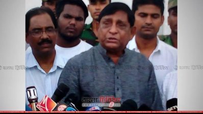 কক্সবাজারে ত্রাণমন্ত্রী মোফাজ্জল হোসেন চৌধুরী মায়া