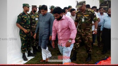 রোহিঙ্গা ক্যাম্প পরিদর্শনে ত্রাণমন্ত্রী মোফাজ্জল হোসেন চৌধুরী মায়া 