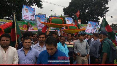 প্রধানমন্ত্রীকে বরণ করে নিতে প্রস্তুত নেতাকর্মীরা