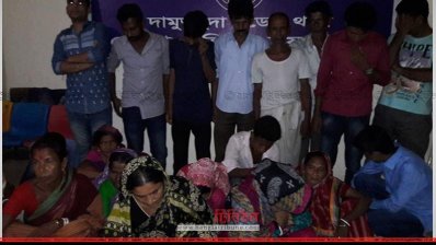 চুয়াডাঙ্গায় আটককৃতরা
