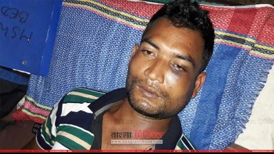 হাসপাতালের বিছানায় প্রভাত চন্দ্র রায় 