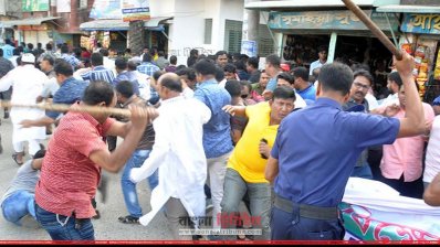 নারায়ণগঞ্জে যুবদলের মিছিলে পুলিশের লাঠিচার্জ