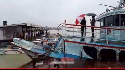 দুর্যোগপূর্ণ আবহাওয়ায় অচল কাঁঠালবাড়ি -শিমুলিয়া নৌরুট  