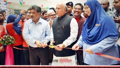 ফ্রি হার্ট মেডিক্যাল ক্যাম্প উদ্বোধন করছেন স্বাস্থ্যমন্ত্রী (ছবি- প্রতিনিধি)