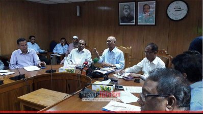 জাতীয় মনিটরিং ও আইনশৃঙ্খলা সংক্রান্ত কমিটির সভায় বক্তব্য রাখছেন শিক্ষামন্ত্রী নুরুল ইসলাম নাহিদ