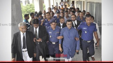 আদালত চত্বরে সাজাপ্রাপ্ত বিএনপি নেতা 