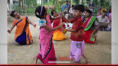 রাসনৃত্যের মহড়া (ছবি- প্রতিনিধি)
