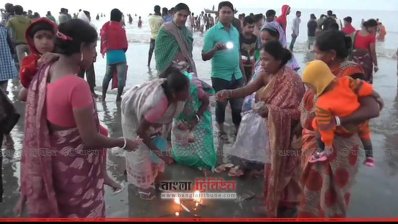 কুয়াকাটায় রাসমেলা (ছবি: পটুয়াখালী প্রতিনিধি)