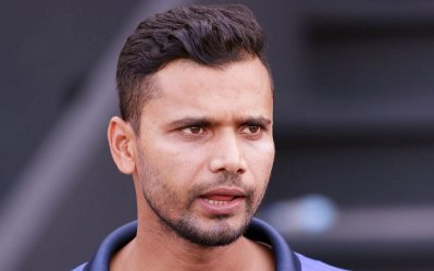 অনেক কিছু শেখার দেখছেন মাশরাফি