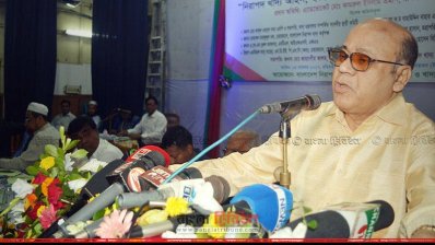 কুমিল্লা টাউন হল বীরচন্দ্র নগর মিলনায়তনে খাদ্যমন্ত্রী