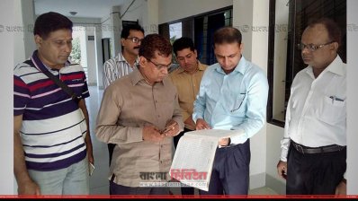 শৈলকুপায় বিভিন্ন দফতর পরিদর্শনে জেলা প্রশাসক জাকির হোসেন 