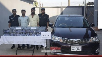 ফেনসিডিল ও প্রাইভেটকারসহ আটক দুই