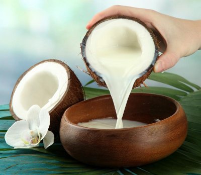 নারকেলের দুধ 