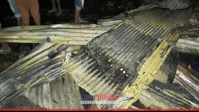 ঠাকুরগাঁওয়ে আগুনে পুড়লো  বাড়ি 