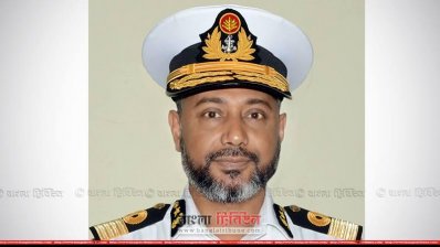 খুলনা শিপইয়ার্ড লিমিটেডের ব্যবস্থাপনা পরিচালক (এল) কমোডোর আনিসুর রহমান মোল্লা