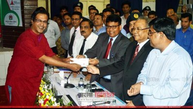 সুষ্ঠু ও গ্রহণযোগ্য নির্বাচনে স্মার্ট কার্ড ভূমিকা রাখবে: নির্বাচন কমিশনার