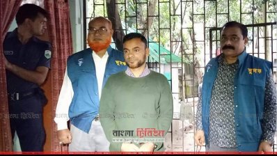 আটক অফিস সহকারী আব্দুল মালেক