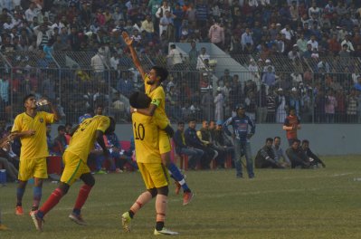 শেখ কামাল ফুটবলের কোয়ার্টার ফাইনালের দৃশ্য
