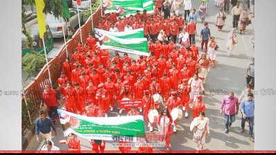 সোহরাওয়ার্দী উদ্যানমুখী শোভাযাত্রাগুলো ছিল এমন রঙিন