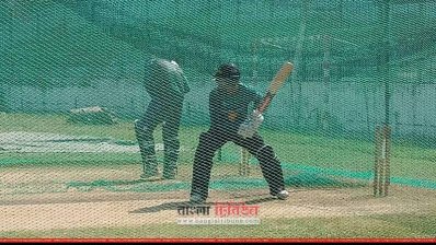 নেটে ব্যাটিং অনুশীলন