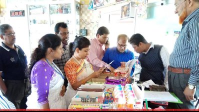 নোয়াখালীতে চার হোটেলকে জরিমানা
