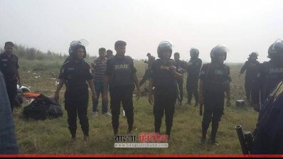 চাঁপাইনবাবগঞ্জের চর আলাতুলীতে জঙ্গি আস্তানায় র&zwnj;্যাবের অভিযান
