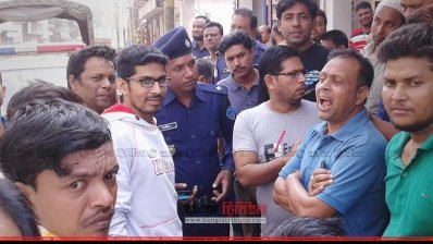 চাঁদপুরে প্রি-পেইড মিটার স্থাপন করতে গিয়ে হামলার শিকার পিডিবি’র কর্মচারীরা
