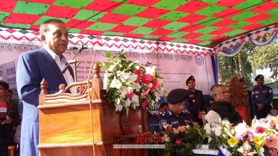 বক্তব্য রাখছেন স্বরাষ্ট্রমন্ত্রী আসাদুজ্জামান খাঁন কামাল (ছবি- প্রতিনিধি)