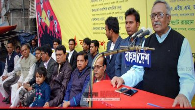 শিক্ষা প্রতিষ্ঠানে গণতন্ত্র থাকবে না তা হাস্যকর : ফজলে হোসেন বাদশা