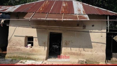 মুক্তিযোদ্ধা আব্দুল বারেকের বাড়ি 