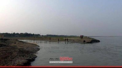 পানির নিচে তলিয়ে থাকা কৃষি জমি