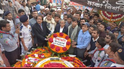 মিরপুর শহীদ বুদ্ধিজীবী স্মৃতিসৌধে ঢাবির শ্রদ্ধা