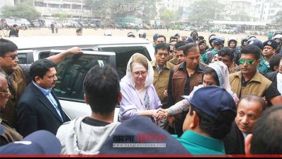 আদালতে খালেদা জিয়া