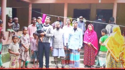 এমপির বাড়িতে স্বজনরা 
