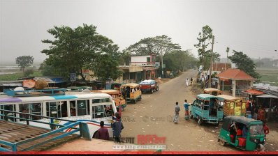 সুনামগঞ্জ শহরে যাওয়ার আগে দিরাই তিন রাস্তার মোড়
