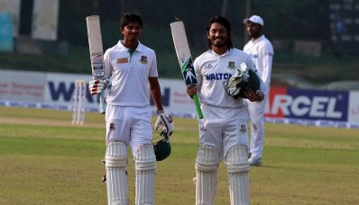 সেঞ্চুরি পূরণ করে দিন শেষ করেছেন মেহেদি ও এনামুল