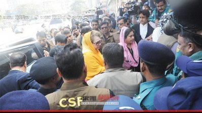 আদালতে খালেজা জিয়া