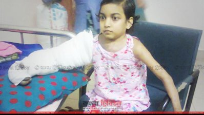 বাড়িতে যাওয়ার জন্য প্রস্তুত মুক্তামনি