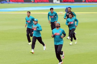 ত্রিদেশীয় ও শ্রীলঙ্কার সিরিজের প্রাথমিক দল ঘোষণা