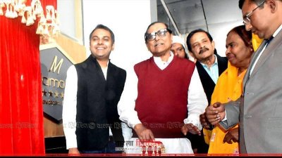 বগুড়ায় বেসামরিক বিমান পরিবহন ও পর্যটন মন্ত্রী রাশেদ খান মেনন