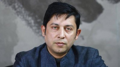 ঢাকা ইন্টারন্যাশনাল ইউনিভার্সিটির অধ্যাপক আনজাম আনসার বাজু