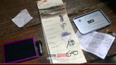 রাতেই কুমিল্লার কয়েকটি কেন্দ্রে ব্যালটে সিল মারার অভিযোগ