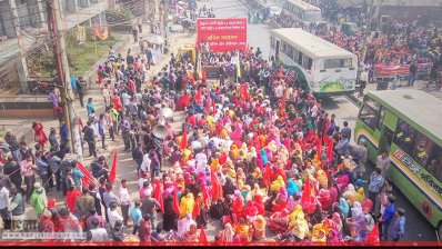 শ্রমিকদের মিছিল