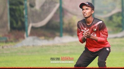 দ্বিতীয় বিভাগে এক মৌসুমে সবচেয়ে বেশি উইকেট শিকারের রেকর্ড গড়েছেন টিপু