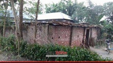 সুজনদের বাড়ি